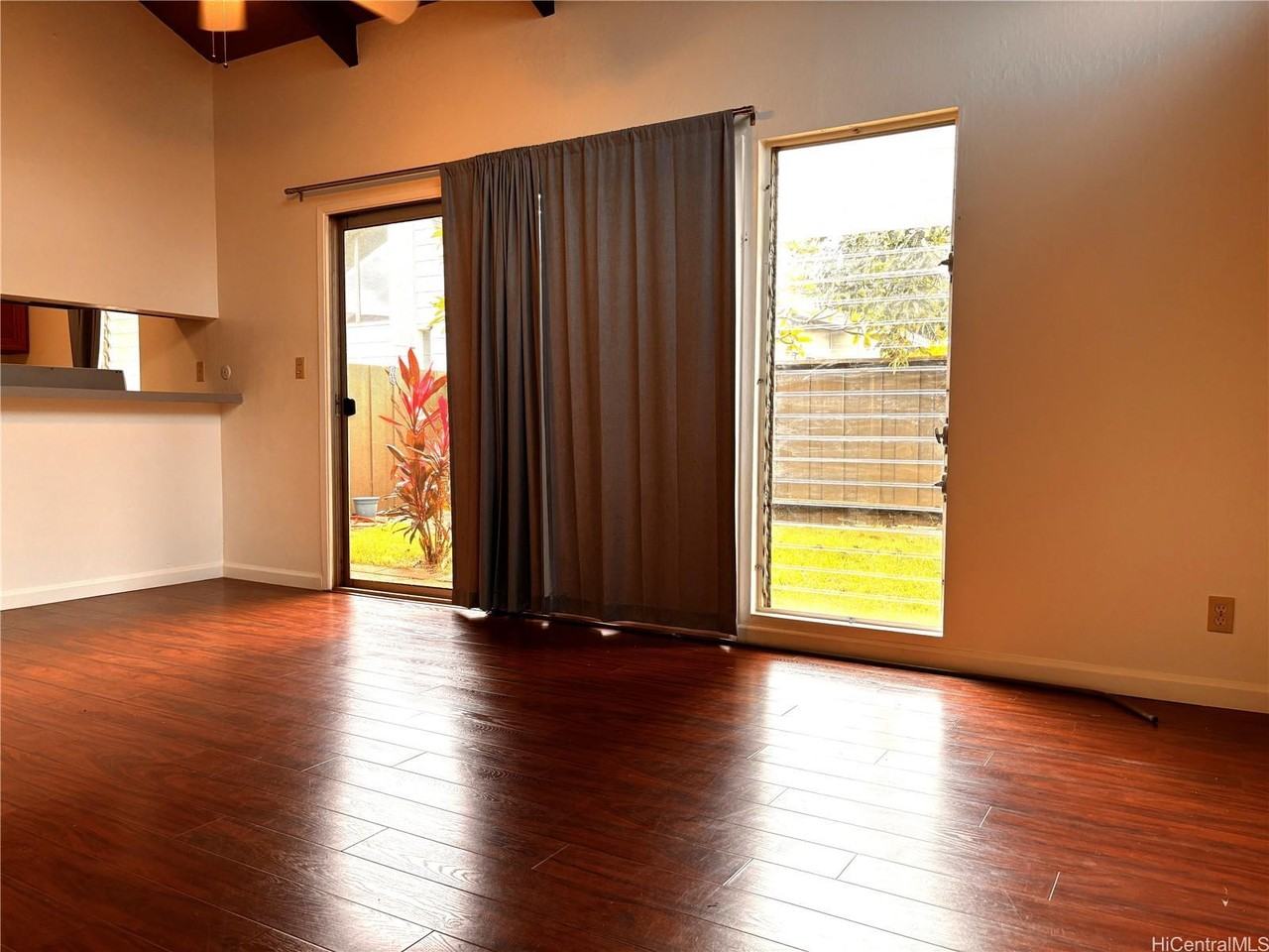 94-413 Lanikuhana Pl - Photo 7 of 18