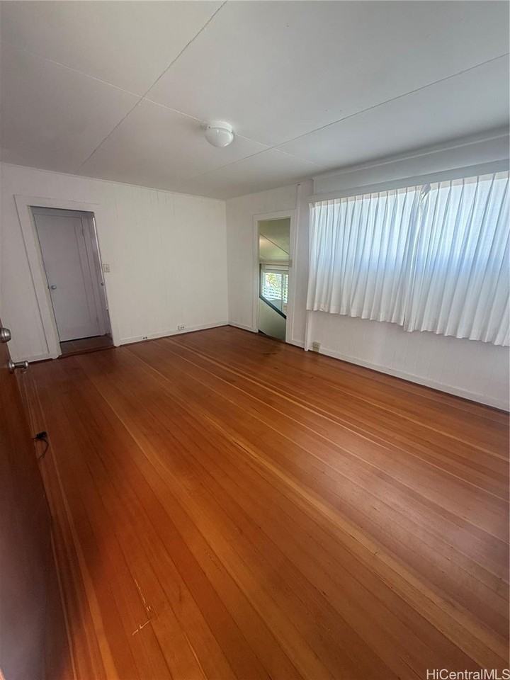 2329 Orchid St - Photo 2 of 15
