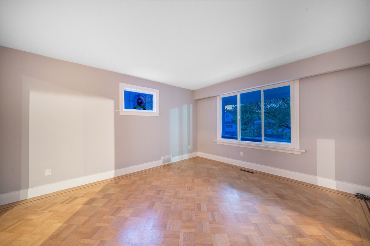 2528 Adanac Street - Photo 7 of 26