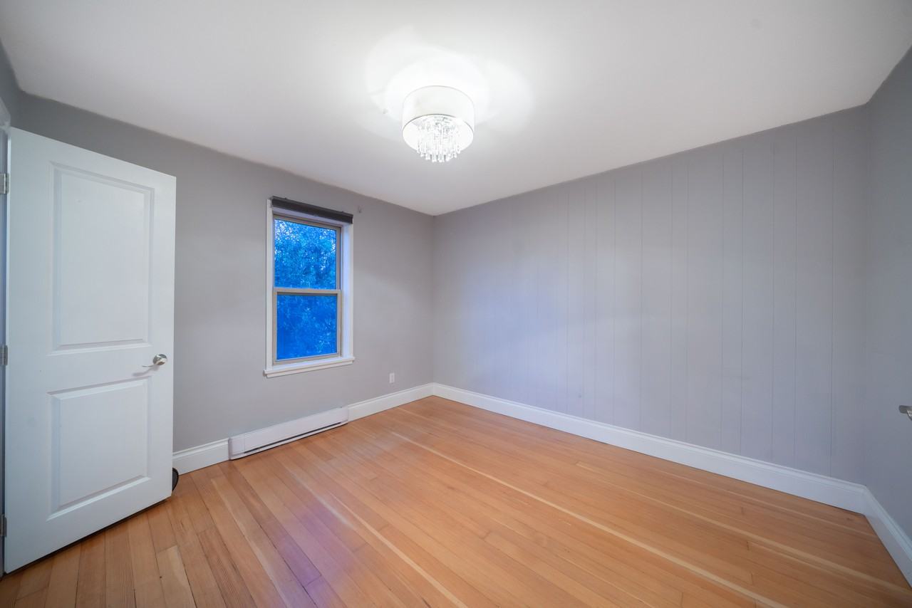 2528 Adanac Street - Photo 13