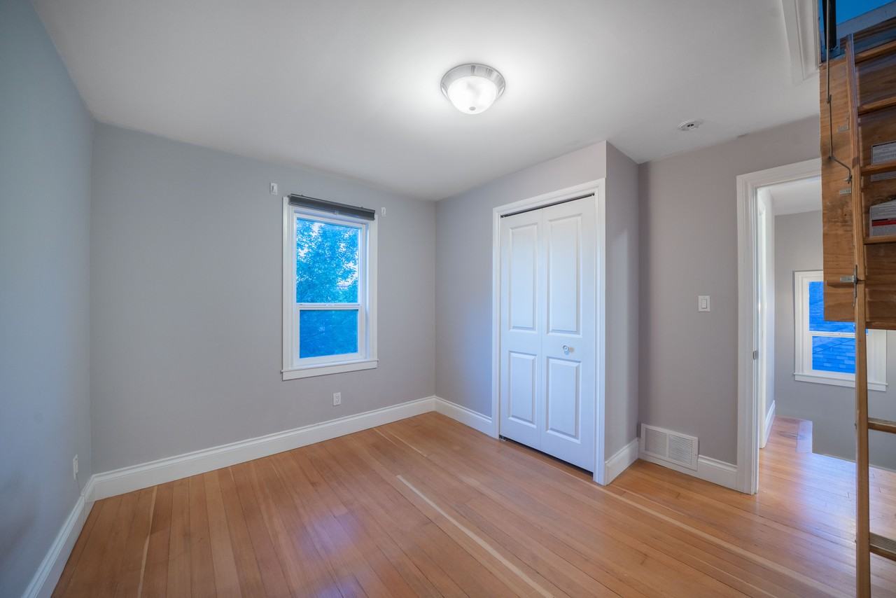 2528 Adanac Street - Photo 20