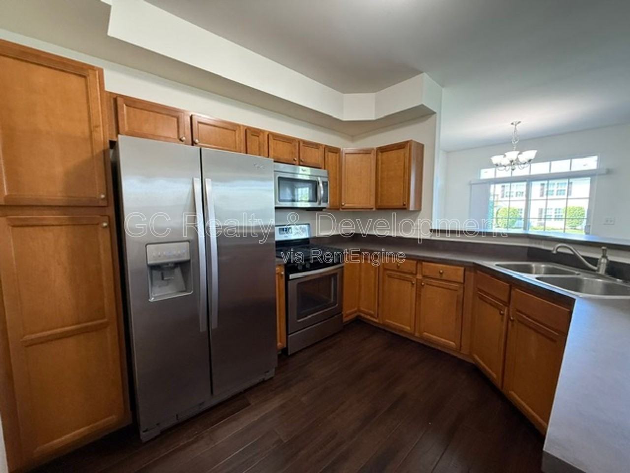 1026 Turin Dr - Photo 2 of 23