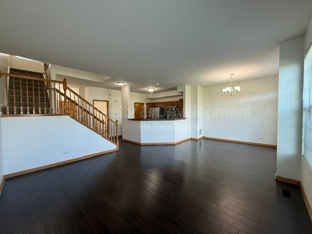 1026 Turin Dr - Photo 4 of 23