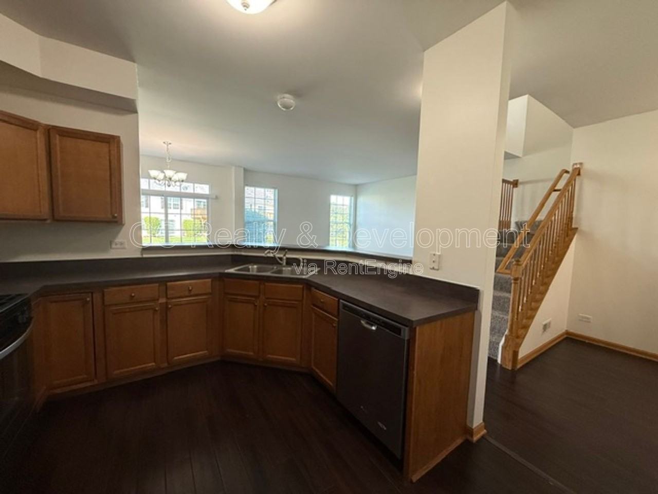 1026 Turin Dr - Photo 6 of 23