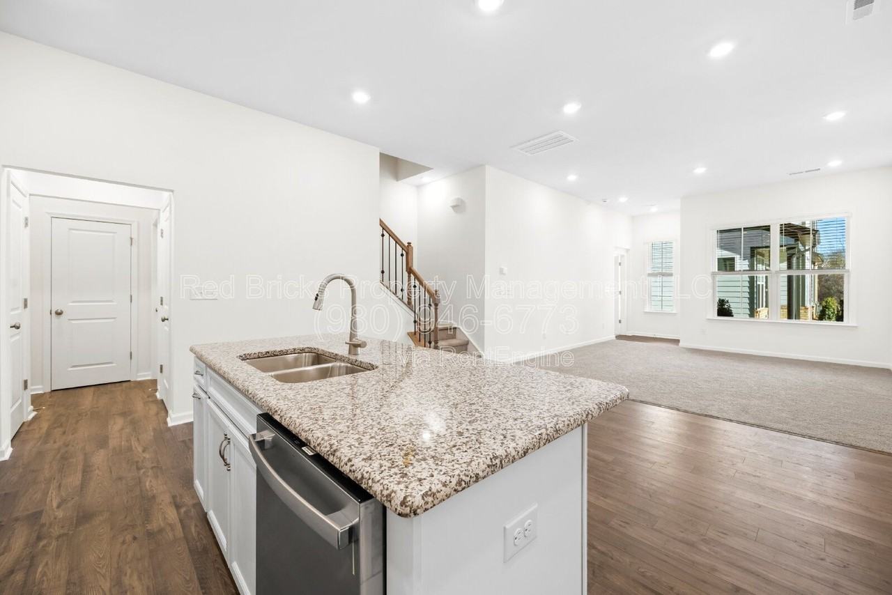 5720 Rivulet Way - Photo 5 of 25