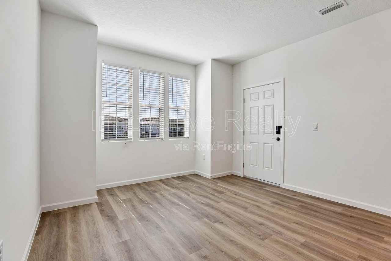 3075 Soldier City Way #201 - Photo 4 of 42