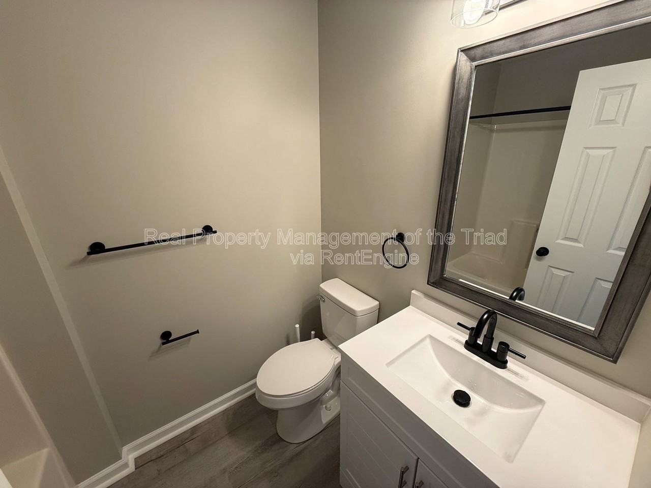 521 Mill Pond Dr - Photo 6 of 15