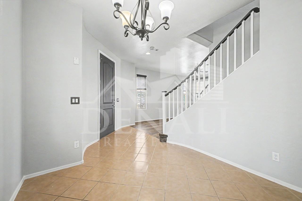 17737 W Woodrow Ln - Photo 6 of 22