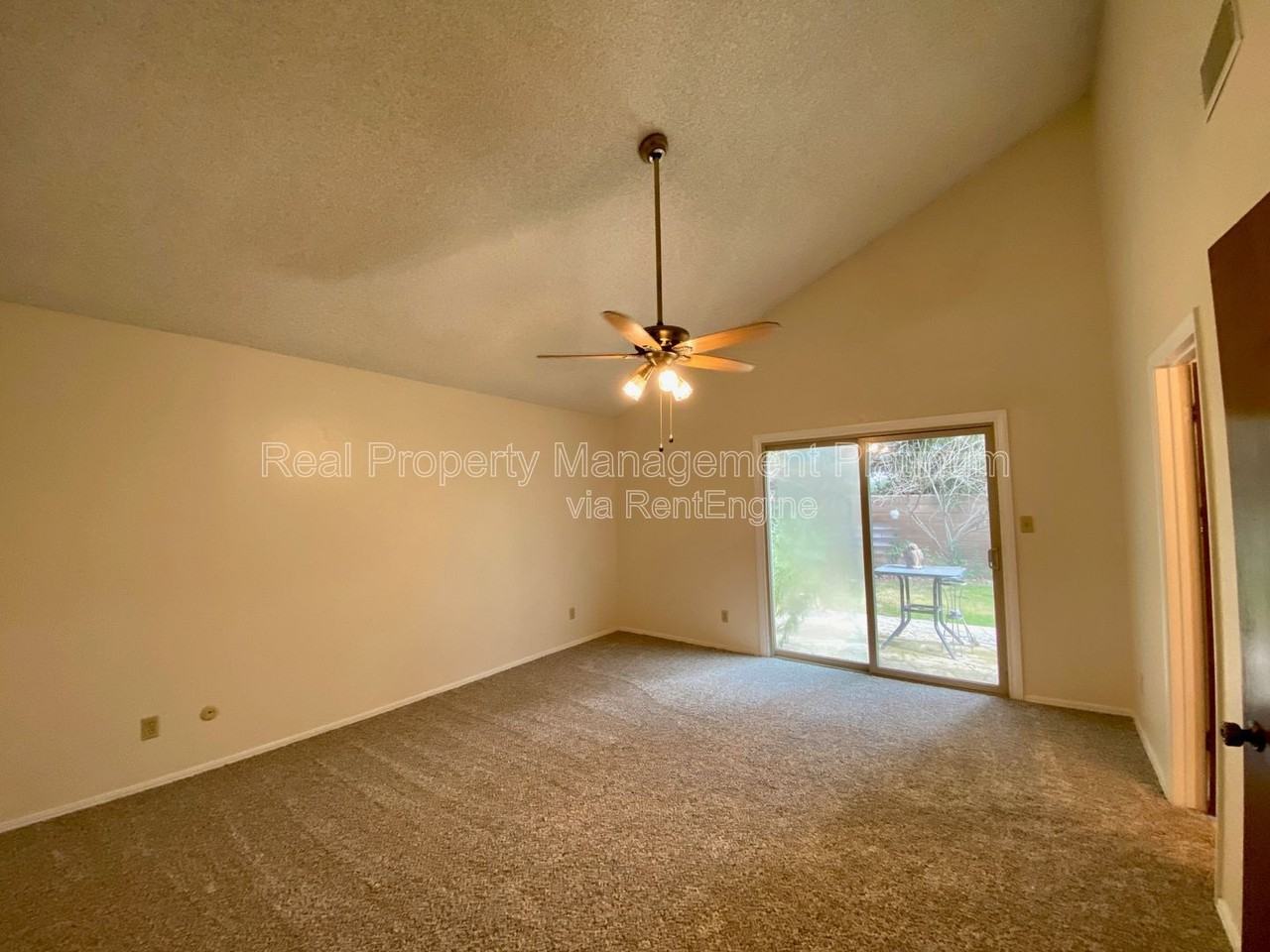 6141 N West Ave #102 - Photo 5 of 27