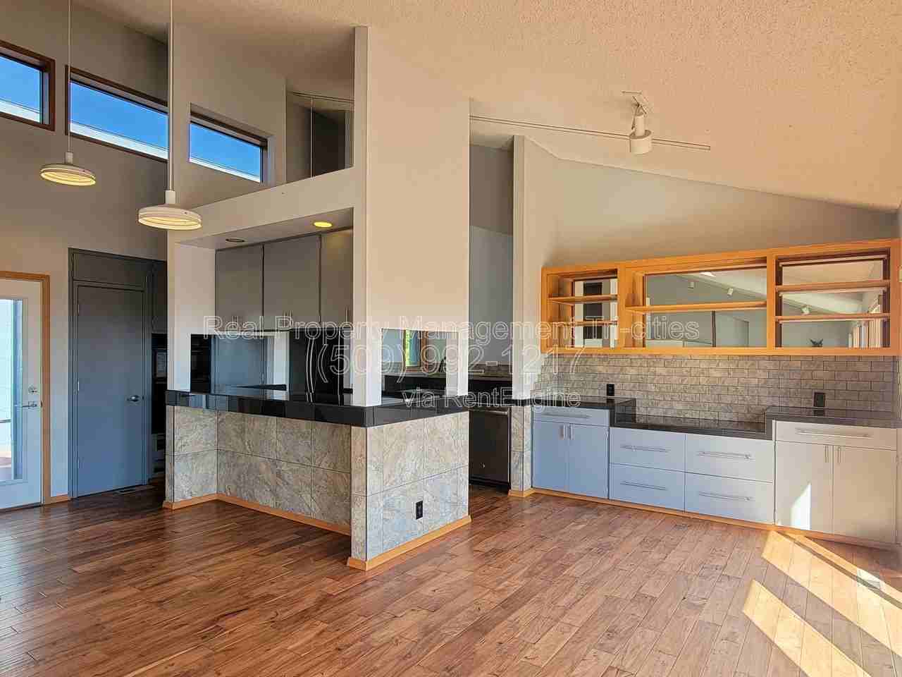 600 W 26th Pl - Photo 4 of 17