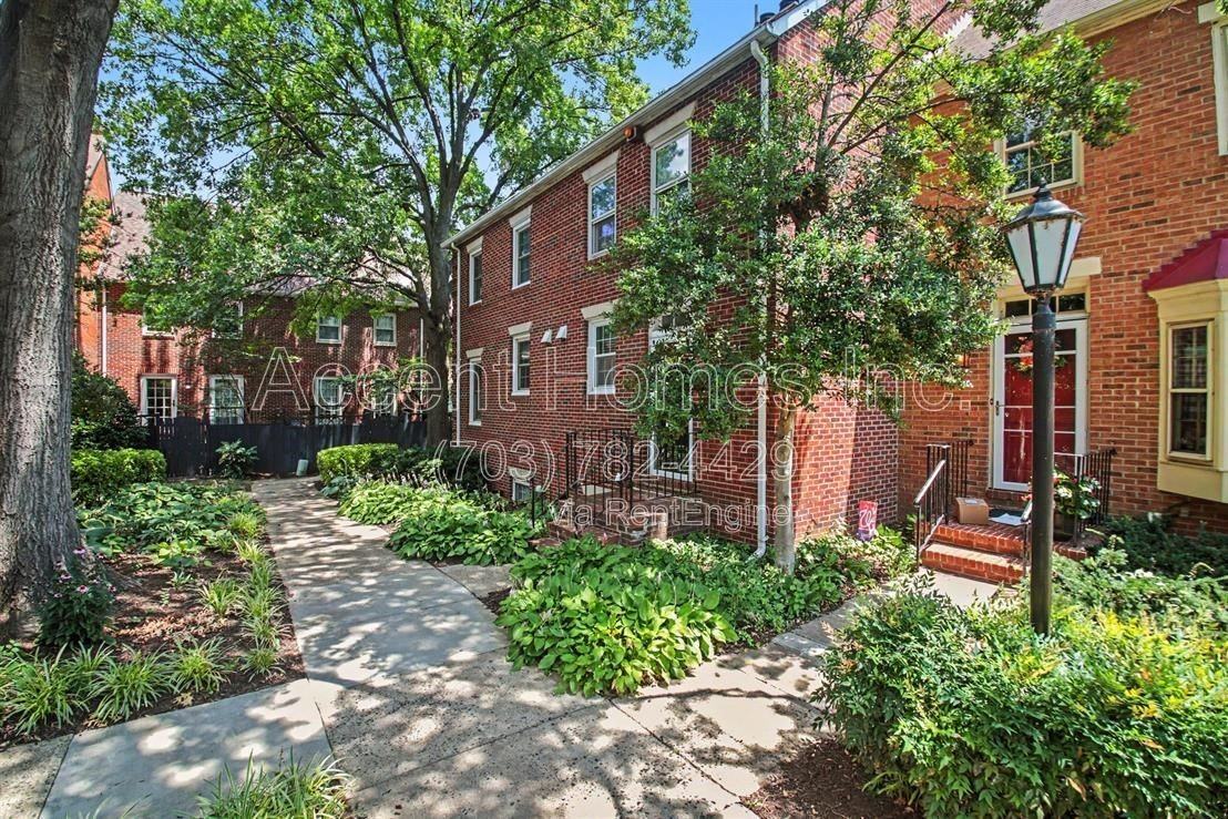 449 Old Town Ct - Photo 2 of 28
