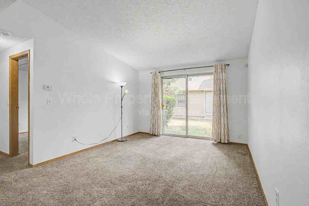 1504 S Ouray Cir #A - Photo 2 of 15