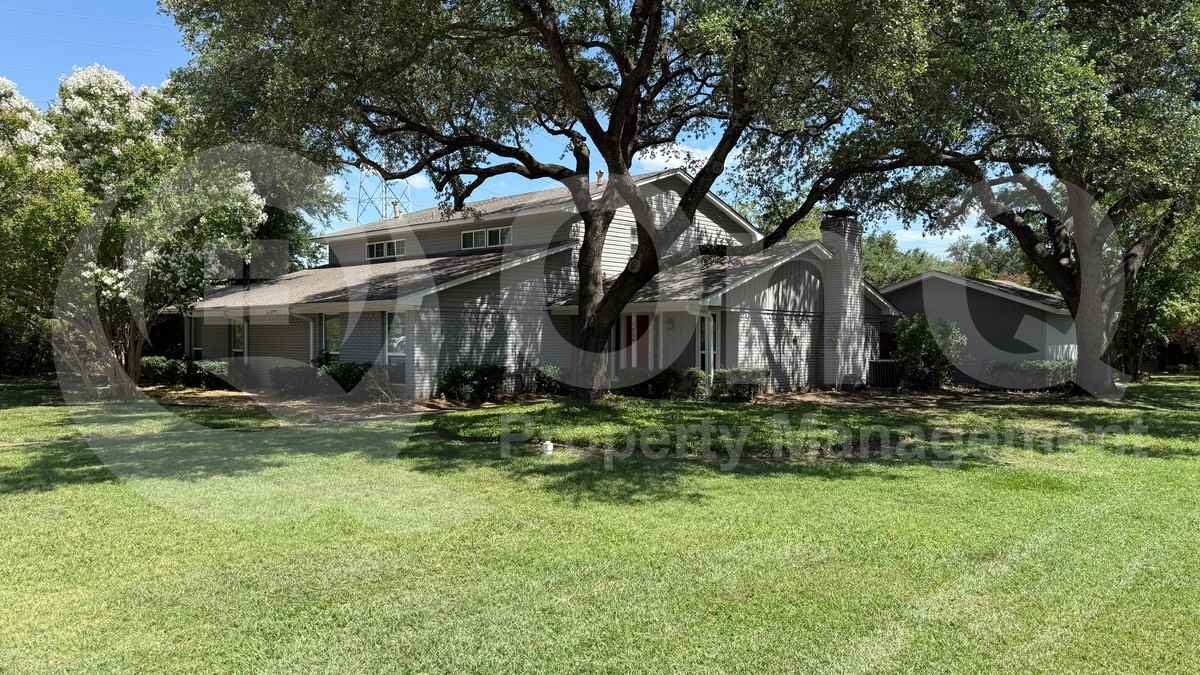 7804 Village Trail Dr - Photo 2 of 19