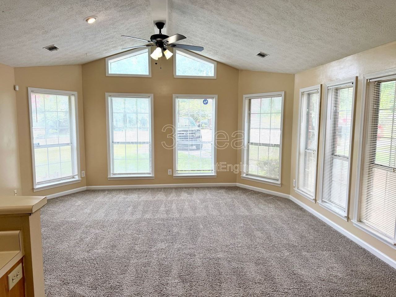 2140 Meadowview Ct Se #A - Photo 7 of 25