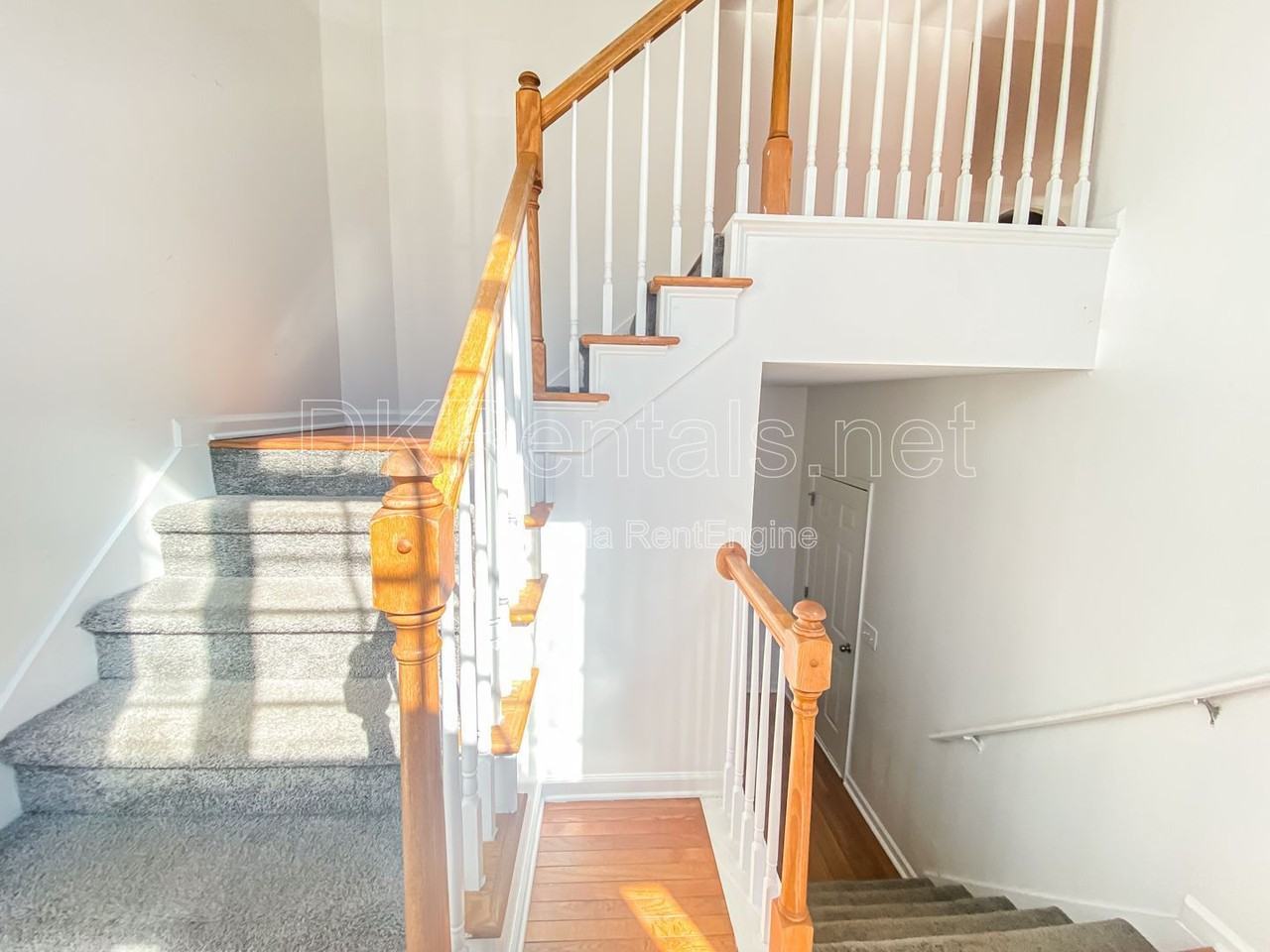 1068 S Gordon Rd - Photo 7 of 20