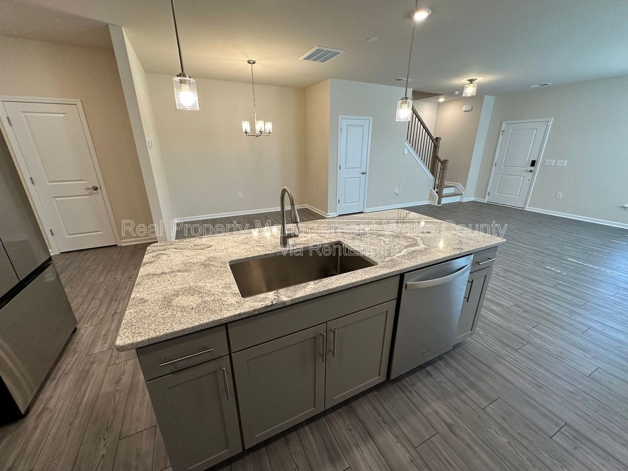 344 Abbots Mill Dr - Photo 5 of 35