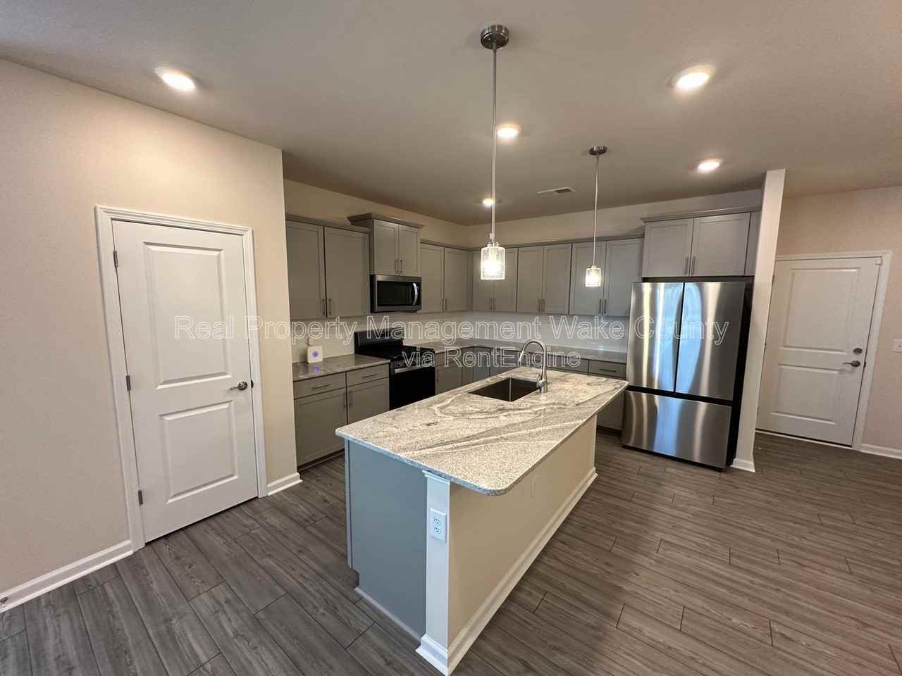 344 Abbots Mill Dr - Photo 6 of 35