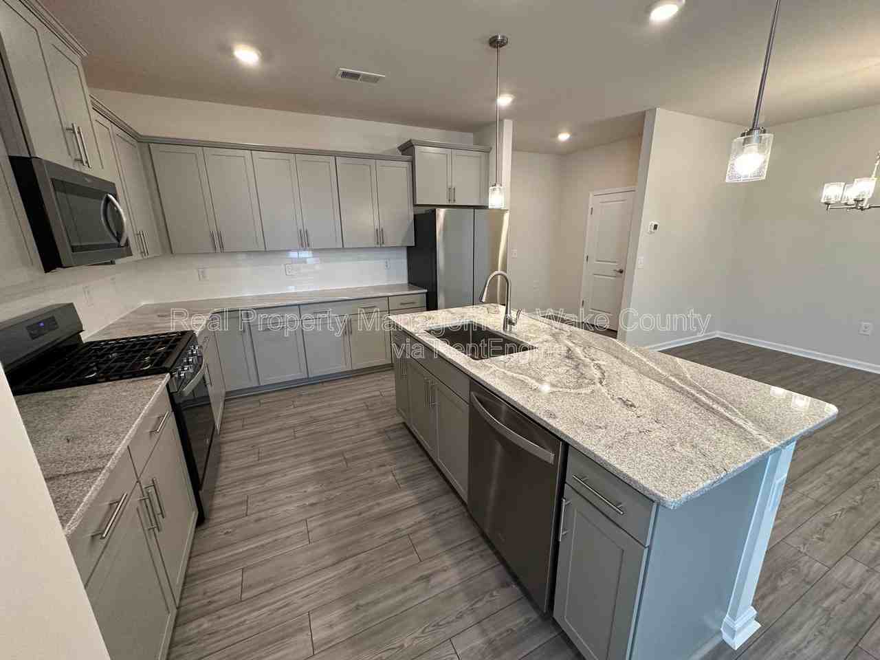 344 Abbots Mill Dr - Photo 7 of 35