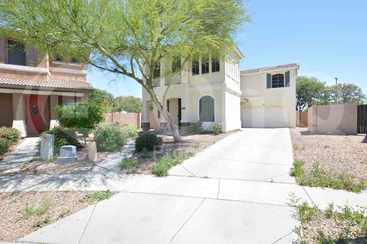 4249 E Santa Fe Ln - Photo 2 of 26