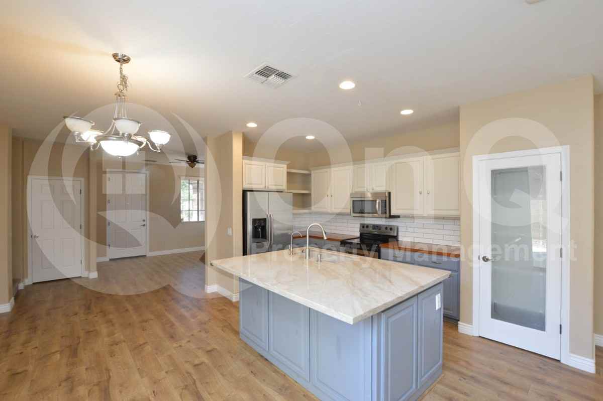 4249 E Santa Fe Ln - Photo 3 of 26