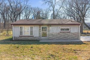 featured image of 17 Marie Dr