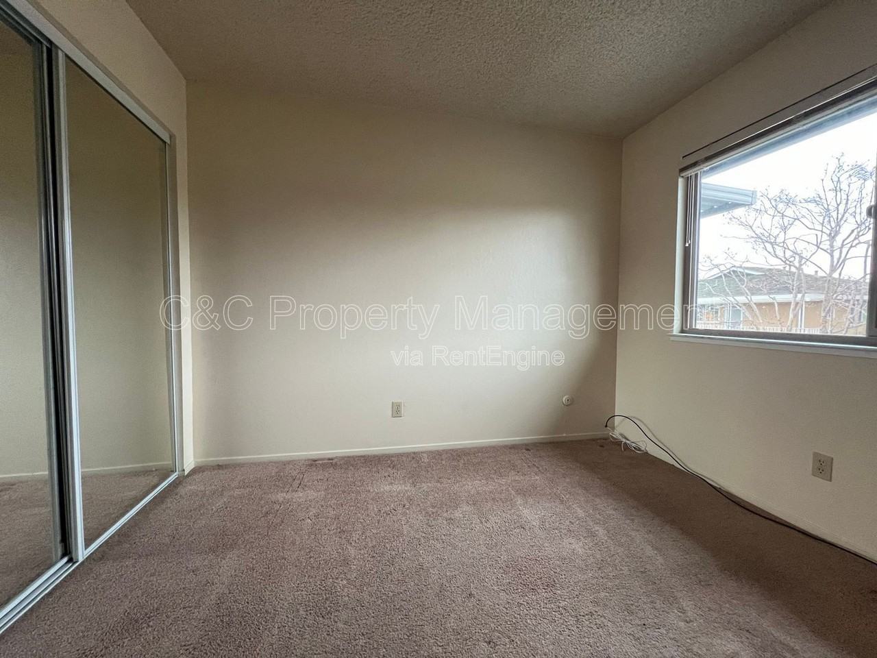 1365 42nd Ave #4 - Photo 5 of 9