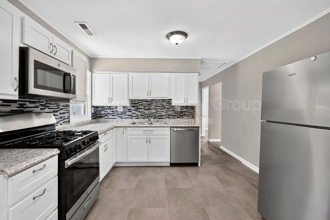 15 Marie Dr - Photo 2 of 27