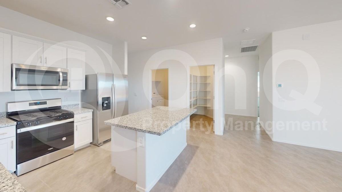 12040 E Patricia Ann Dr - Photo 4 of 27