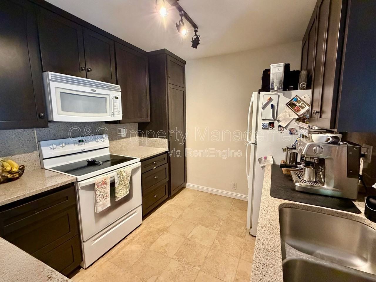 2625 Pirineos Way #226 - Photo 4 of 10