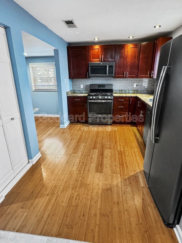412 Ripplewood Rd - Photo 2 of 25