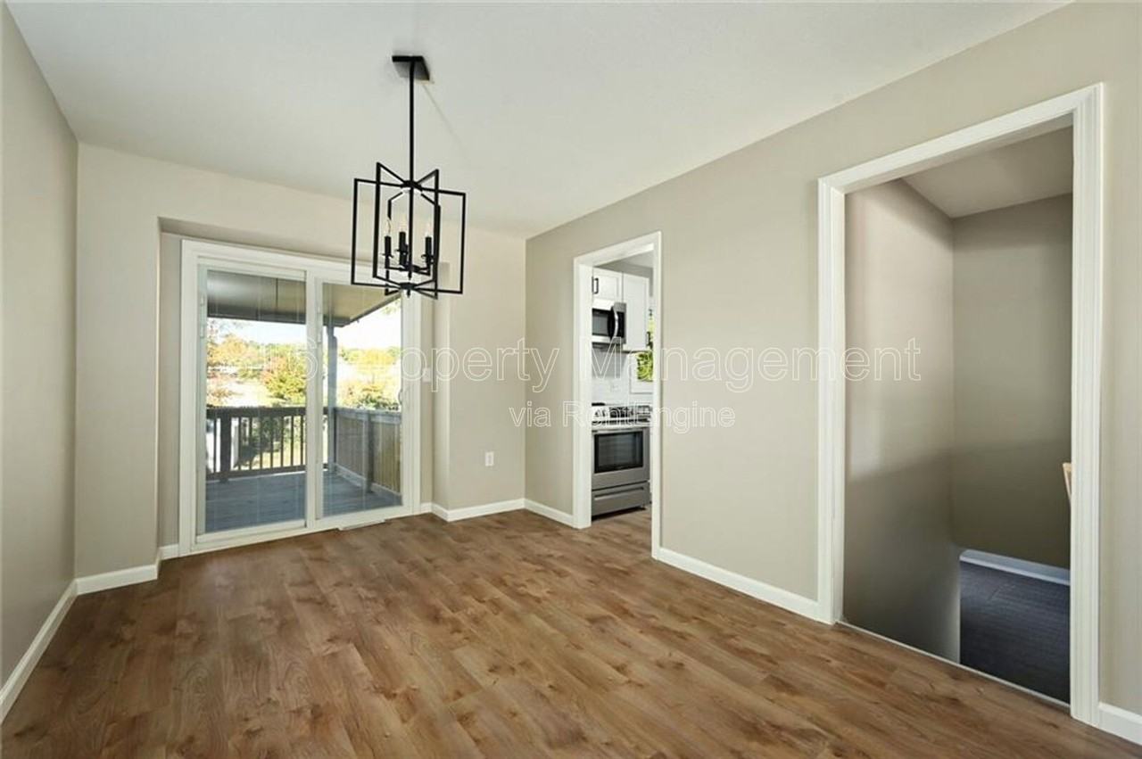 12120 W 63rd Ter - Photo 4 of 18