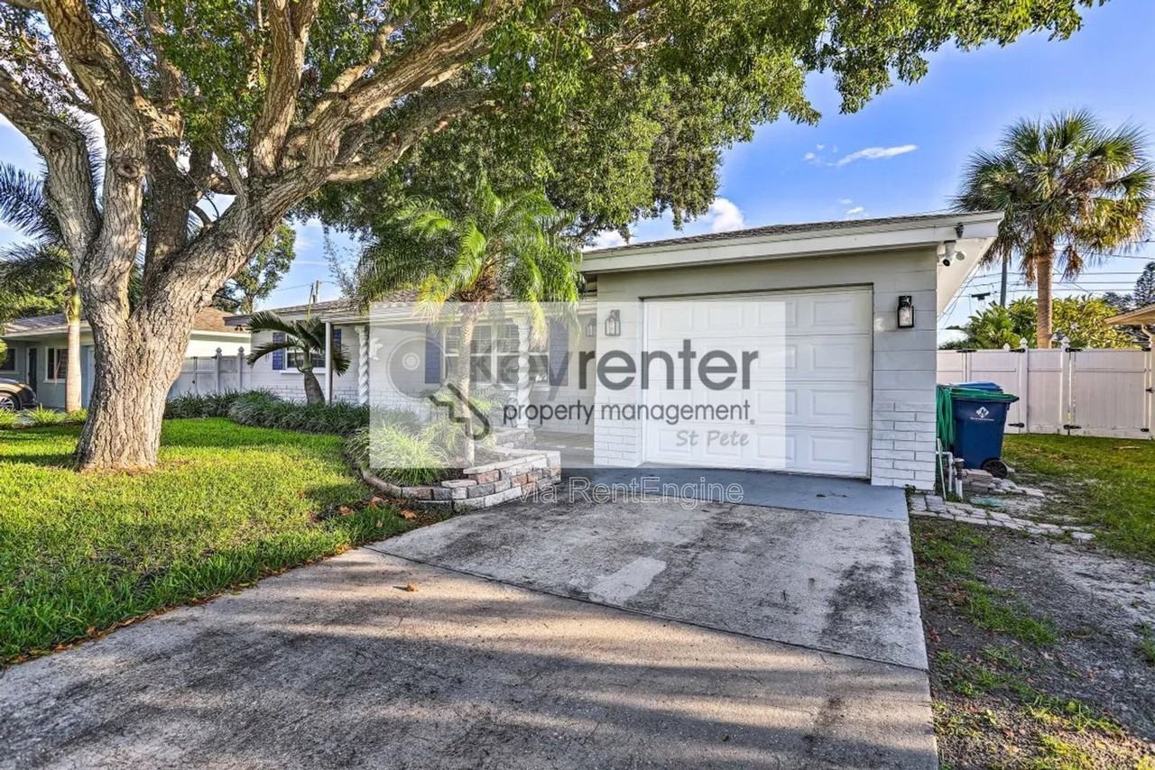 9954 48th Pl N - Photo 2 of 33