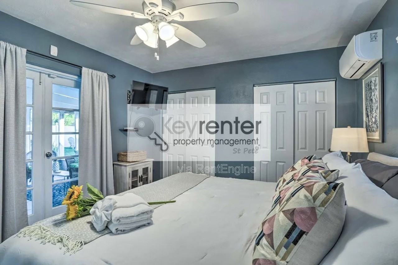 9954 48th Pl N - Photo 3 of 33
