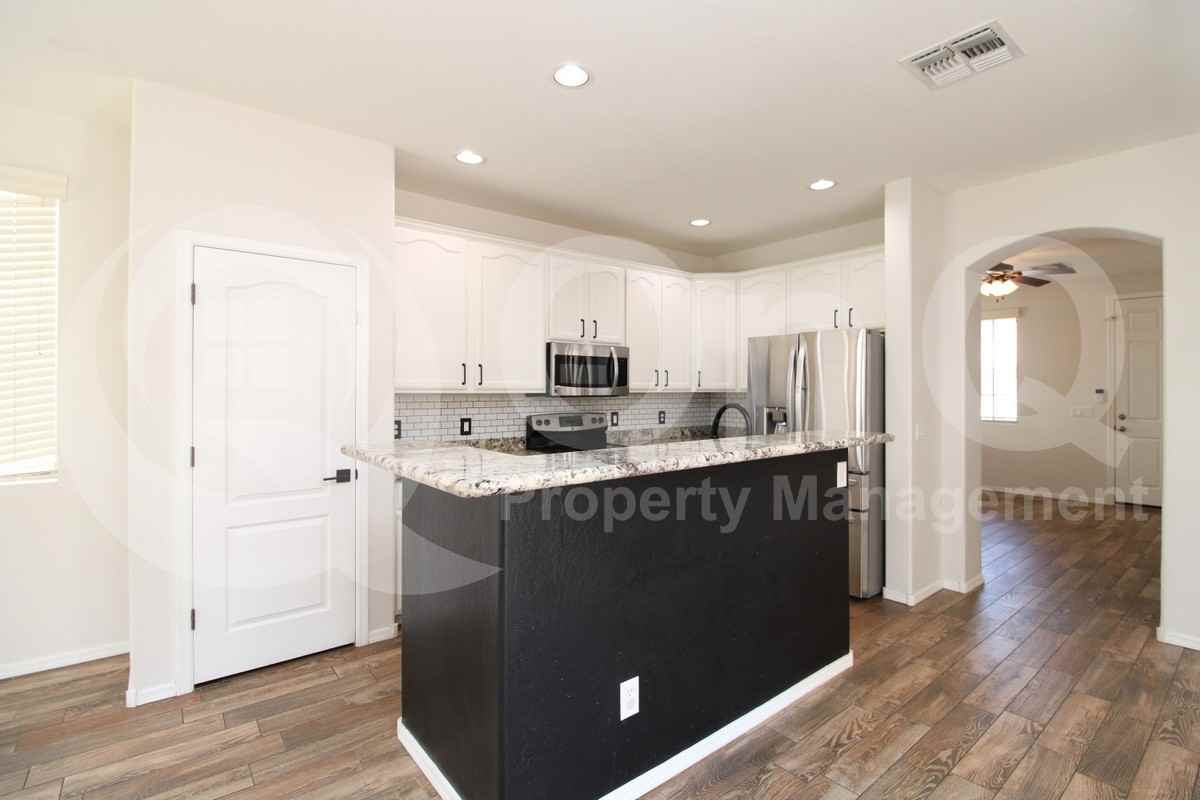 3641 E Moreno St - Photo 3 of 41