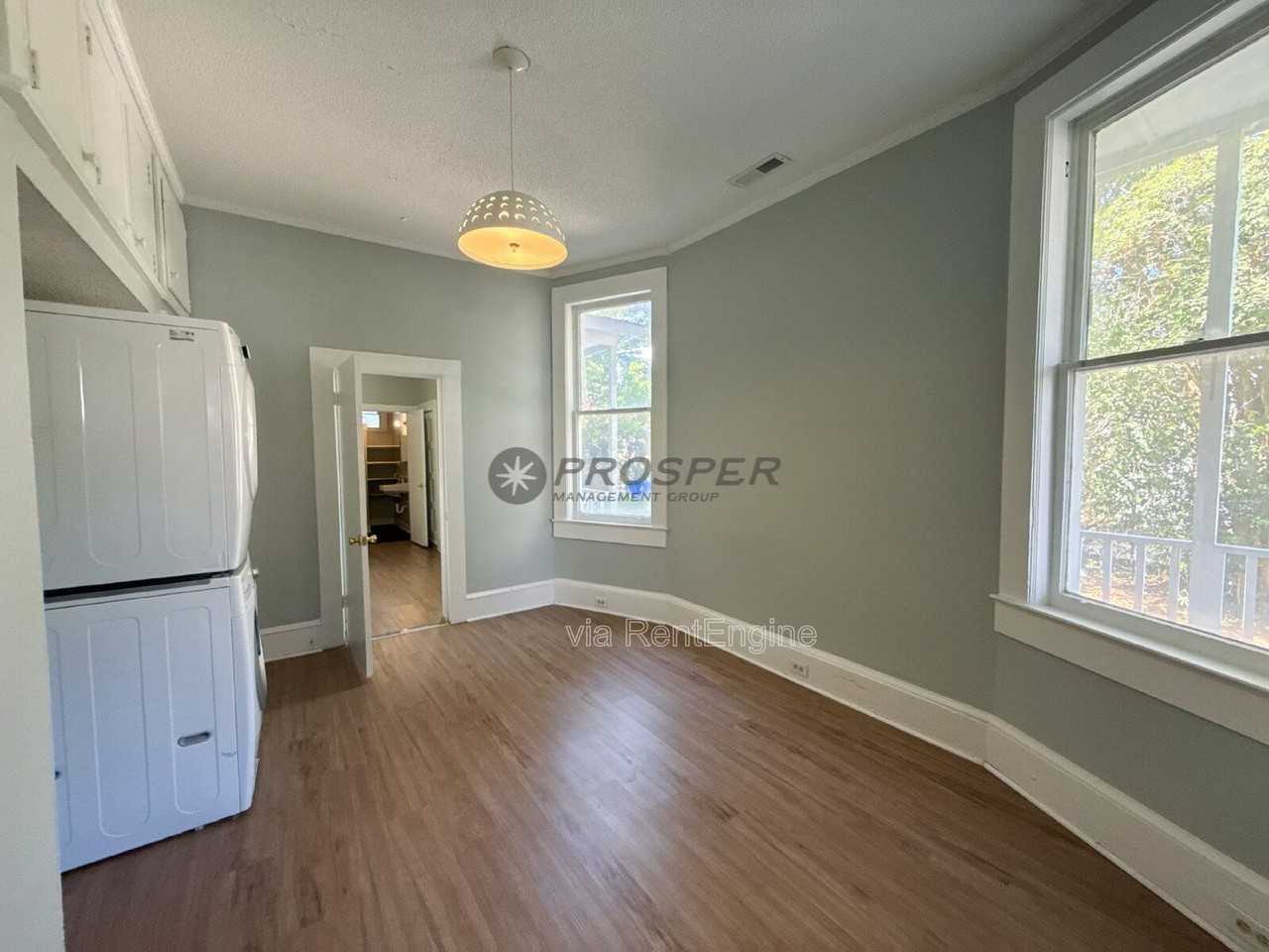 221 Congress St #4 - Photo 5 of 9