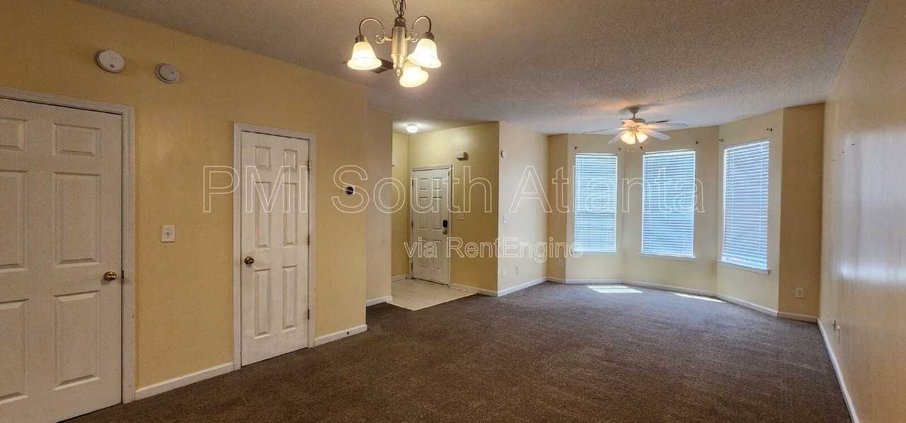 7298 Wagon Wheel Ct - Photo 7 of 32