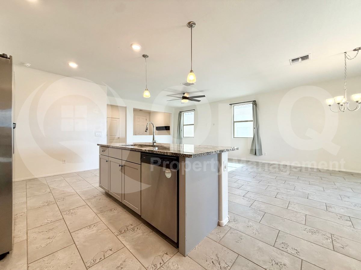 12332 W Belmont Ave - Photo 5 of 16