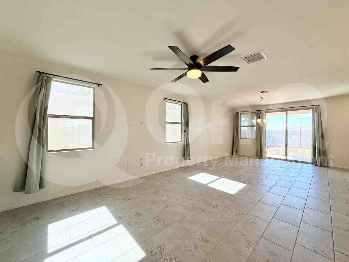 12332 W Belmont Ave - Photo 7 of 16