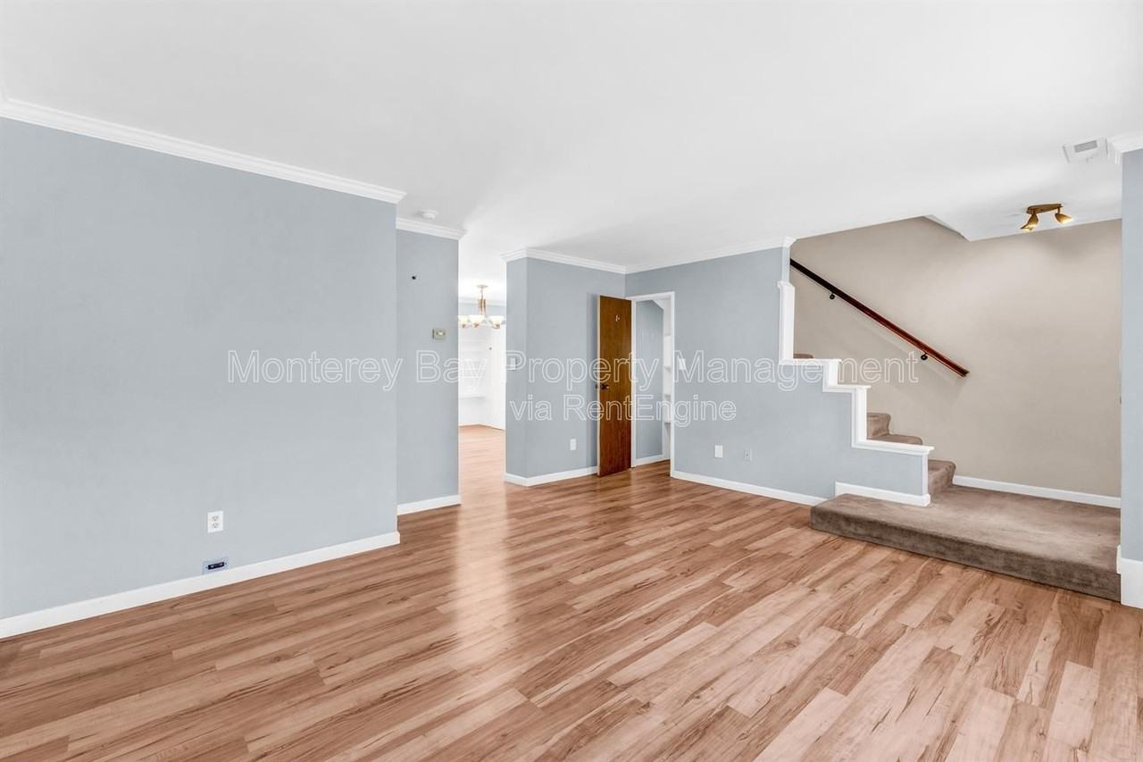 3137 Seacrest Ave #12 - Photo 4 of 28