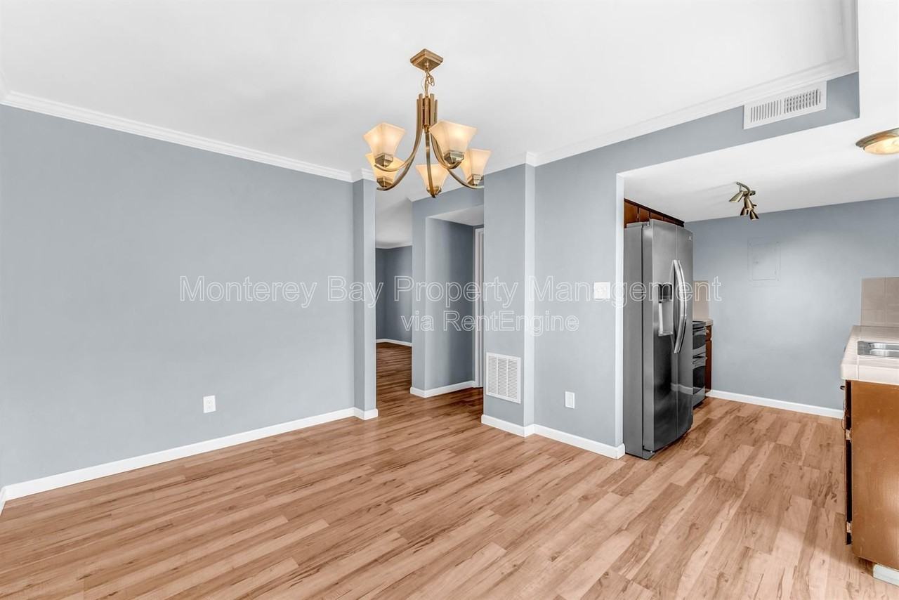 3137 Seacrest Ave #12 - Photo 5 of 28