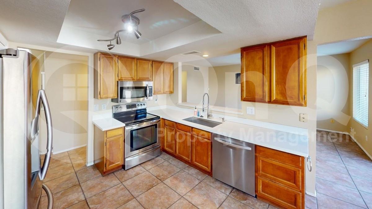 4314 E Frye Rd - Photo 3 of 22