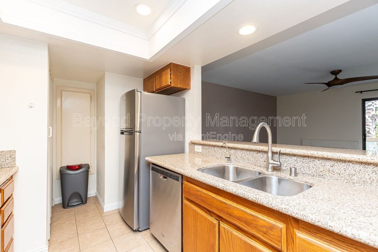 9316 Twin Trails Dr #104 - Photo 7 of 25