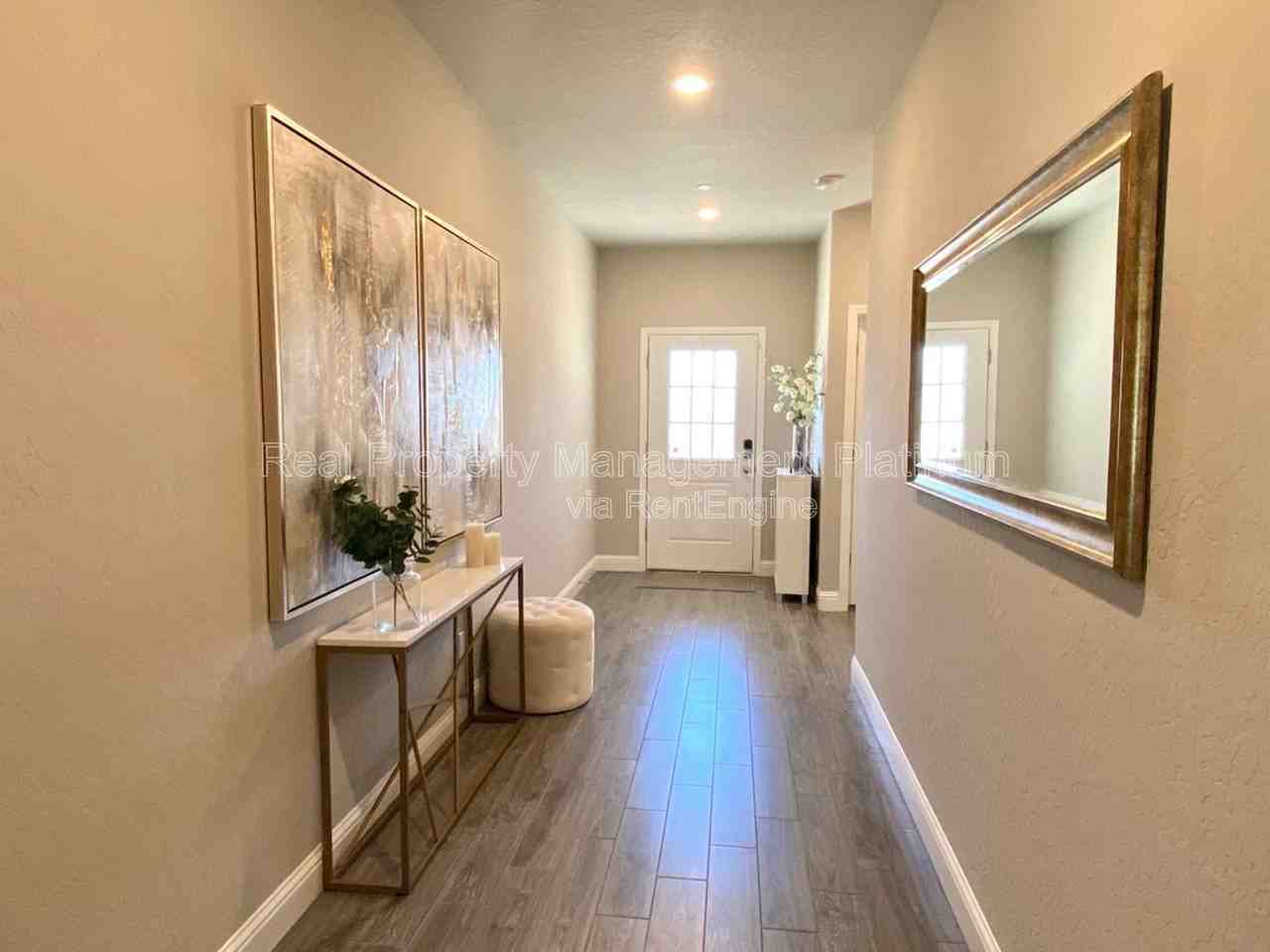 6213 E Garland Ave - Photo 3 of 14