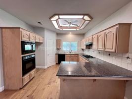 featured image of 2552 E Kelso Ave