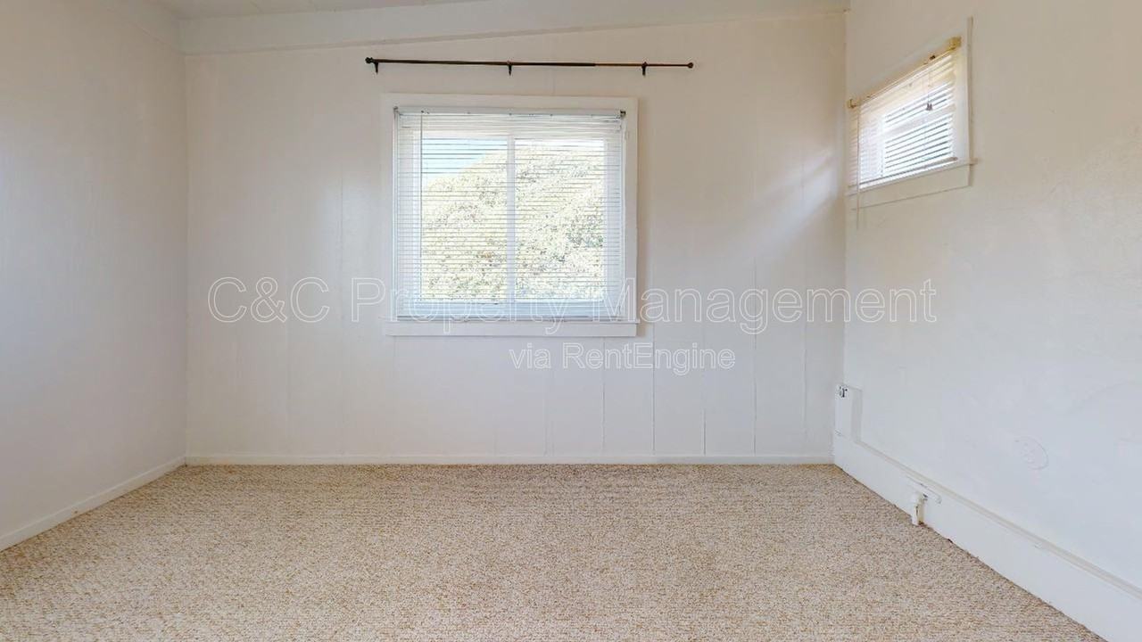 500 Hamilton Ave #B - Photo 2 of 5