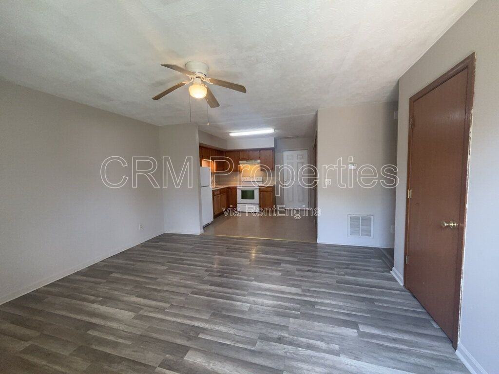 1912 N Apperson Way - Photo 2 of 21