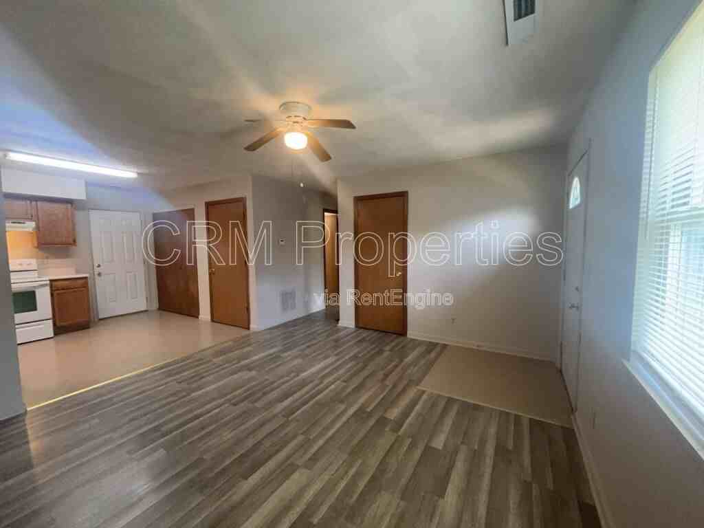 1912 N Apperson Way - Photo 5 of 21