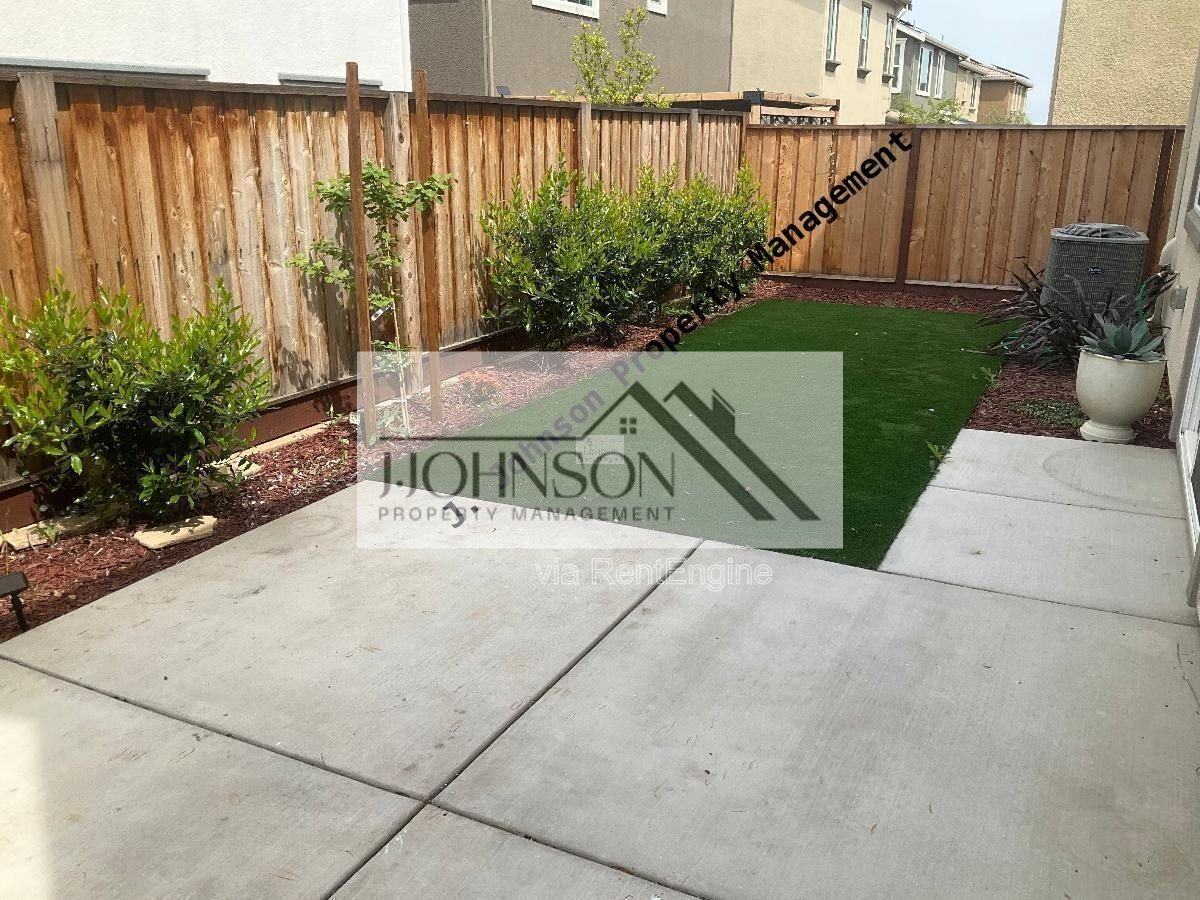 1873 Italia Way - Photo 6 of 14