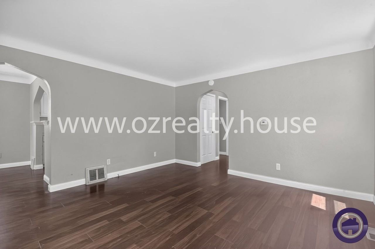 3434 Bellevue Rd - Photo 4 of 16
