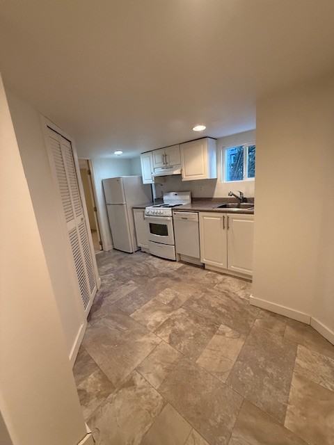 2528 Adanac Street - Photo 7
